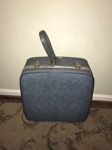 Vintage towne blue Round Luggage Train travel Hat Box Suitcase - Picture 1 of 8