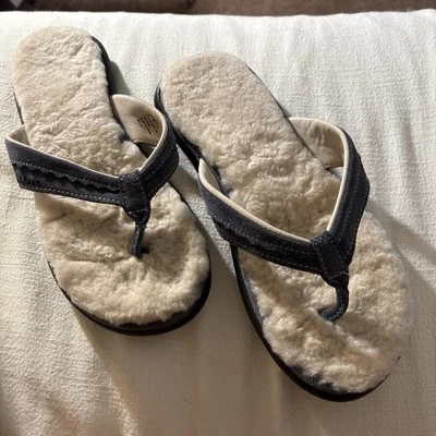 L.L.Bean Slip On Fur Blue SZ 11 - Image 1 of 4