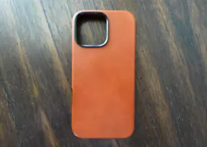 Custodia Ryan London full wrap in pelle per iPhone 16 Pro Max - marrone sella - Foto 1 di 8