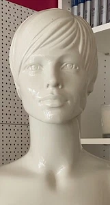 Schaufensterpuppe weiblich gebraucht - Bild 1 von 3