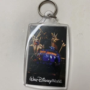 Walt Disney World Planet Hollywood Disney Parks Vintage Keychain 90s - Picture 1 of 2