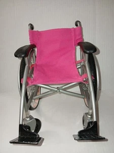 Silla de ruedas Our Generation OG para muñecas de 18 pulgadas rosa - Imagen 1 de 5