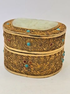 CHINESE  JEWELLED GILT SILVER BOX WITH JADE INLAID TOP - Picture 1 of 7