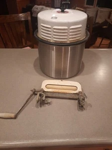 Vintage Master Grande Electric Portable Washing Machine w/Ringer Untested - Picture 1 of 7