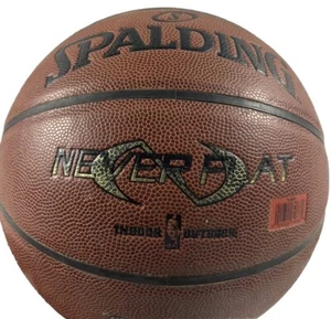 Spalding Never Flat Indoor/Outdoor Verbundleder Basketball Größe 7 29,5" - Bild 1 von 3