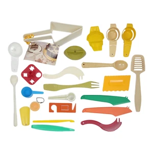 Vintage Tupperware Hostess Party Favors Kitchen Gadgets Tools Giveaway Lot Of 23 - Picture 1 of 3