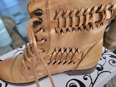 womans shoes/boots size8 - Изображение 1 из 4