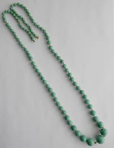 Collar con cuentas ~~Vidrio artístico color jade vintage cuentas graduadas ~~31" de largo - Imagen 1 de 3