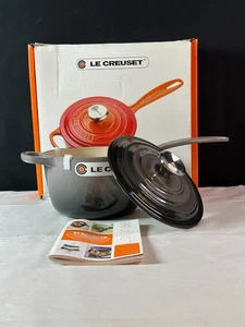 Le Creuset 22109 Flint Oyster Casseruola rotonda da 1,5 litri con coperchio - Foto 1 di 12