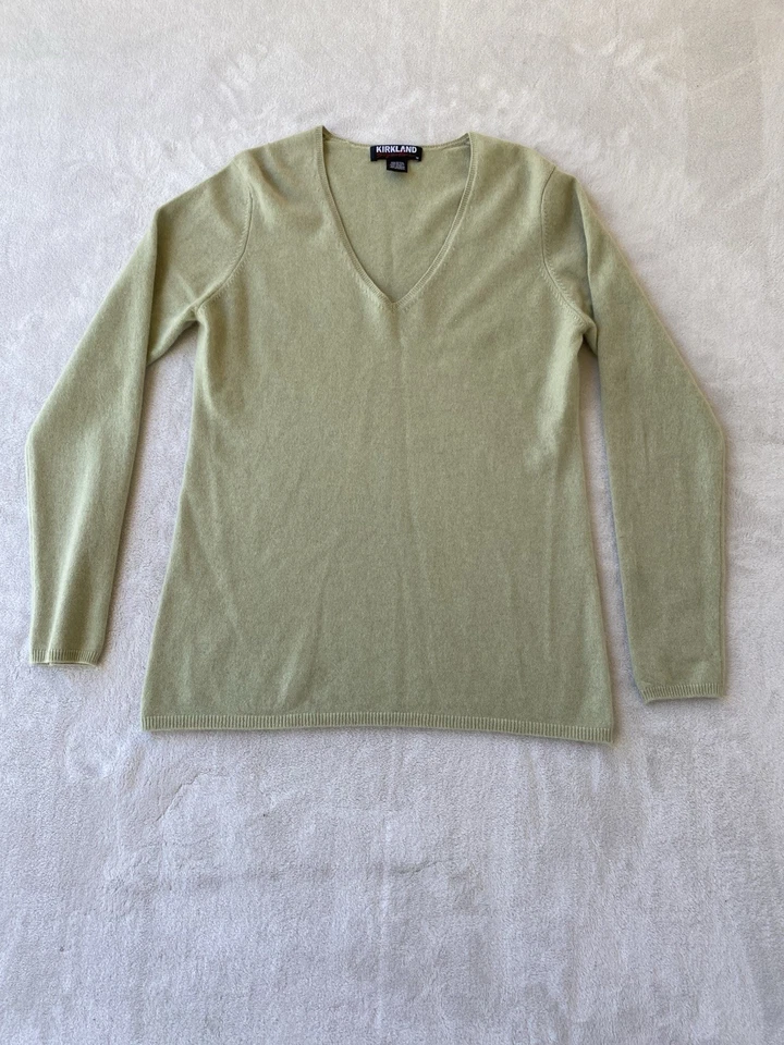 Kirkland Womans Sweater Top Green Large Solid 100% Cashmere Long Sleeve V Neck - Image 1 of 4