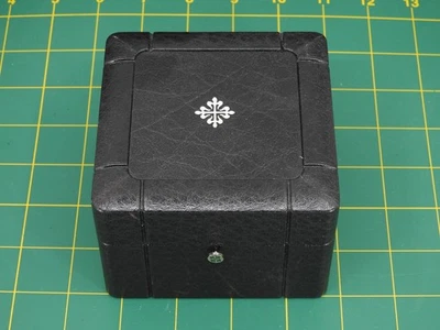 Circa 1999 Patek Philippe Aquanaut Damaged Box 5060A and 5065A - Image 1 of 4