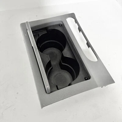 Consola portavasos Mazda 2003-2005 gris GK2A-64393 Foto 1 de 4