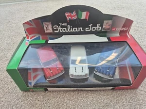 CORGI 1/36 THE ITALIAN JOB X3 MINI COOPERS THREE PIECE CARS SET 05506 BOXED - Picture 1 of 4