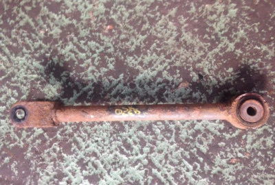 2009 CHRYSLER SEBRING 2.0 DIESEL O/S/R Drivers Control Arm Rear Toe Link - Image 1 of 2