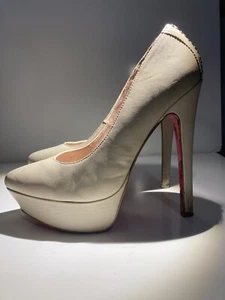 Scarpe Betsey Johnson 8M Corinn Plateau Tacchi Pompa DressyTan Beige Neutro Y2K - Foto 1 di 8