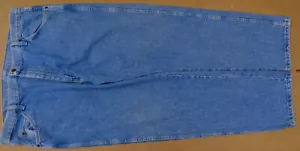 Wrangler Premium Quality mens 42 x 30 blue jeans, 100% cotton - Picture 1 of 10