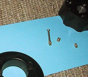 Installation kit for Collins weighted "spinner" knob, 2-56 flat screws + inserts - Picture 1 of 4