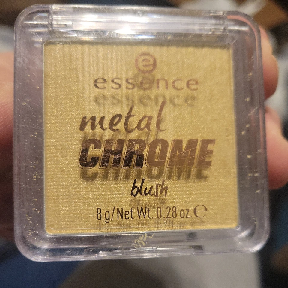 Essence Metal Chrome Blush 10 Gold Rose  0.28 oz Each - Image 1 of 1