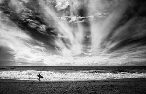 Fotomurale TESSUTO NON TESSUTO - SABBIA SPIAGGIA - (6883S - carta da parati - cielo oceano surfisti costa onde - Foto 1 di 1