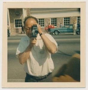 FOTOGRAFO DUEL MAN MIRA HOME MOVIE CAMERA! foto vintage anni 60 COLORE ASTRATTO - Foto 1 di 1