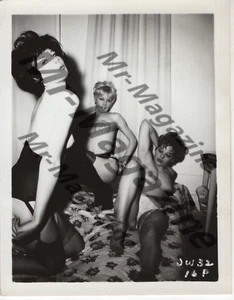 Brunette & Blonde Models 4"x5" Photo Vintage Sexy Cheesecake Risqué Pinup QL-74 - Picture 1 of 1