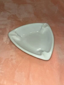 Vintage White Milk Glass Triangle Large Footed Ashtray 6.5 Inch Starburst - Picture 1 of 3