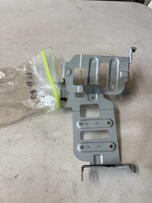 2009-2013 Nissan Infiniti G37 rádio conversível CD trocador suporte de montagem fabricante de equipamento original - Imagem 1 de 2