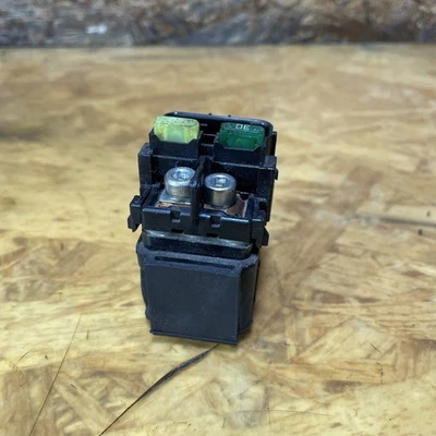 SOLENOIDE DE ARRANQUE HONDA CBR1000 RR CBR 1000RR FIREBLADE 2008-2011 Foto 1 de 4