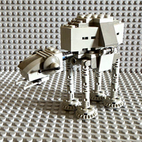 USED! LEGO Star Wars AT-AT Walker 4489