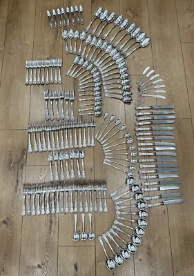 Colección de cubiertos de ley vintage Tiffany & Co English King 168 piezas 328 oz Foto 1 de 4