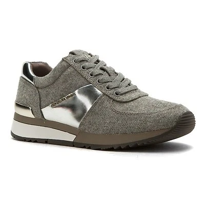NUEVAS ($135) Zapatillas Allie Trainer para mujer. Franela. Gris/Plateado. 100% Auténtico. Foto 1 de 4
