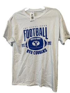 BYU Cougars Football FINAL TOUR Independence Farewell Grafik T-Shirt Gr. M - Bild 1 von 4