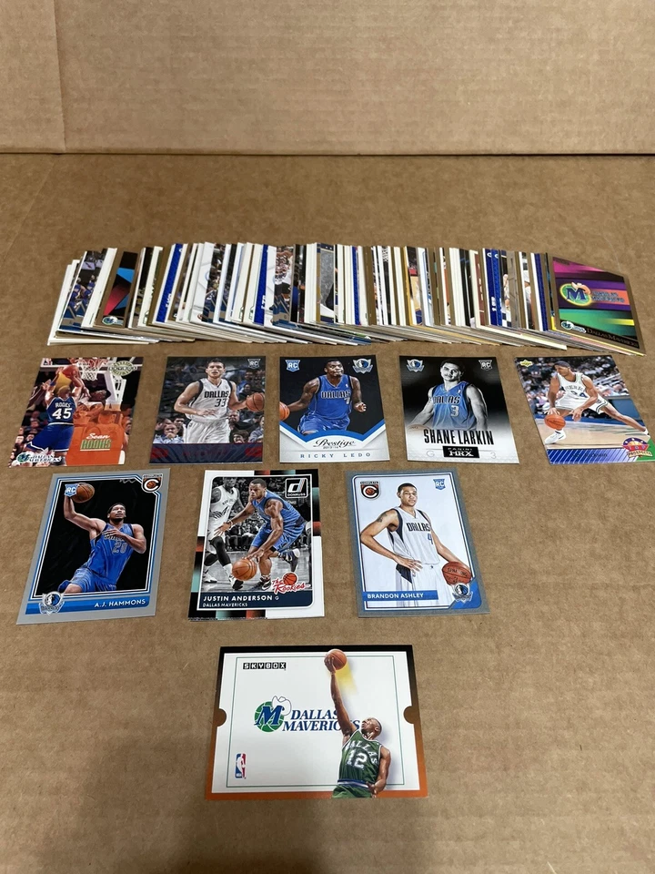 Lote de 100 tarjetas de baloncesto de los Dallas Mavericks novatos y veterinarios modernas y vintage Foto 1 de 4