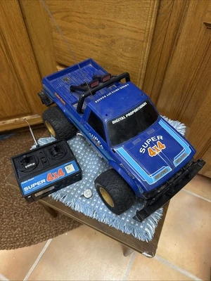 Radio Shack Toyota Nikko Malibu Super 4X4 RC Camión Control Remoto Funcionando De Colección Raro Foto 1 de 4