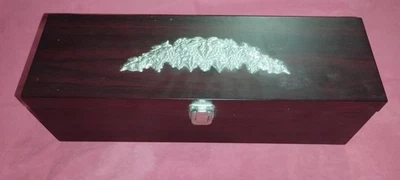 PORTABOTTIGLIE Legno marrone Co Fiori Argen1 posto vino cassetta con 5 accessori - Immagine 1 di 4