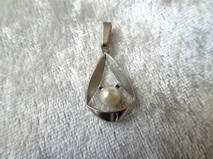 Weissgold anhänger mit zuchtperle - Bild 1 von 4