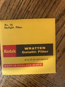 Kodak Wratten Gelatin Filter 1A Skylight 3 inch - Picture 1 of 2
