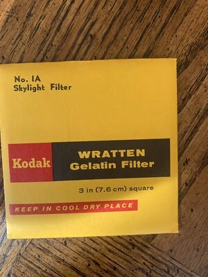Kodak Wratten Gelatin Filter 1A Skylight 3 inch - Image 1 of 2