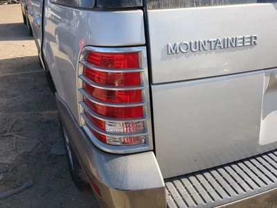 Tail Lights 2004 MERCURY MOUNTAINEER - Image 1 of 3