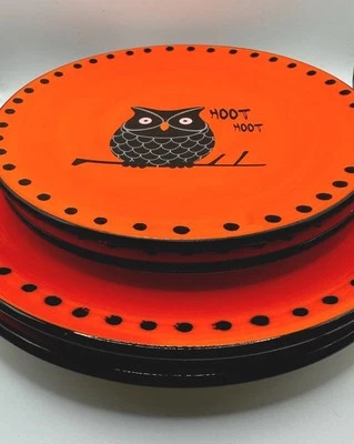 Cuatro (4) Divertidos Platos de Halloween Naranja y Negro Otoño Búho Hoot 2 Cena 2 Postres Foto 1 de 4