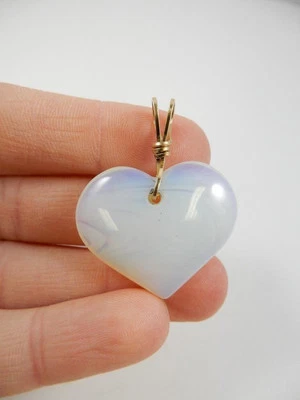 *BEAUTIFUL HANDMADE OPALITE STONE HEART PENDANT GOLD FILLED WIRE   #J21 - Image 1 of 4