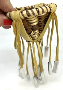 Vintage Apache Mini Burden Korb Kegel Dose Jingles Leder Indianer - Bild 1 von 6