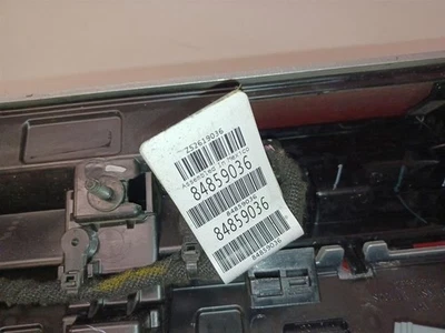 Alerón trasero plateado 85616713 con luces para 2024 Silverado 2500 sin cámara 2877782 Foto 1 de 4