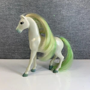 Figura Disney Polly Pocket Princesa Caballo Figura Cabello Cepillable Verde - Imagen 1 de 12