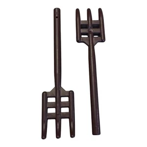LEGO TEIL 95345 Ausrüstung ROTBRAUN Mistgabel Gabel flaches Ende weich (Stck. - 2) - Bild 1 von 1