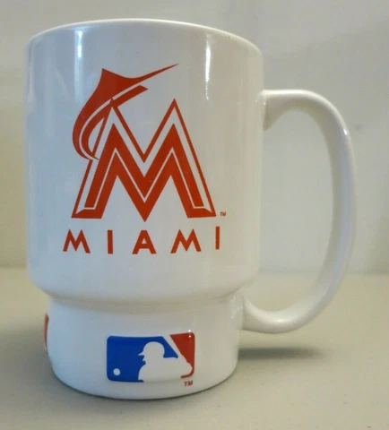 Miami Marlins Coffee Mug - 16 Ounces Cover