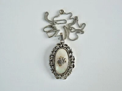 Metall Kette & Anhänger mit echtem Perlmutt und Edelweiss Applikation 16,4g/51cm - Bild 1 von 4