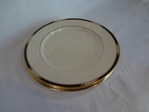 Lenox China Hancock - Set of 4 Dinner Plates - Ivory Black Band & Gold Accents - Picture 1 of 6