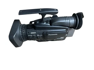 257 Hours Panasonic HD AG-HMC40P AVCCAM 10.6 MP 1080i SD HD Video Camera Tested - Picture 1 of 5