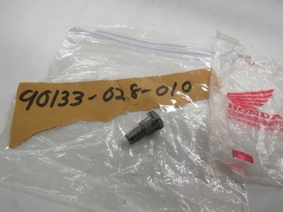 HONDA MR175 MT125 XL350 SL175 CB175 CL175 XL250 CR250 原始设备制造商螺栓 #90133-028-010 — 第 1/4 张图片